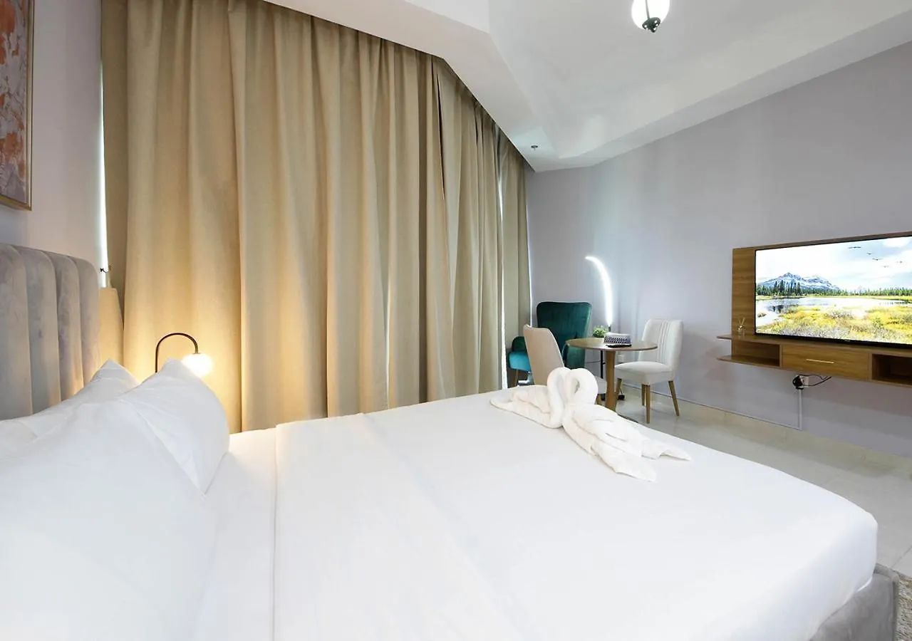 Luxury High-Rise Stay The Court Tower 두바이 0*,