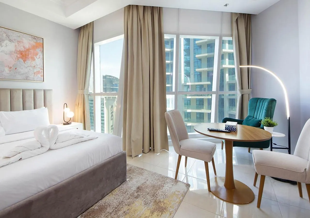 Luxury High-Rise Stay The Court Tower 두바이
