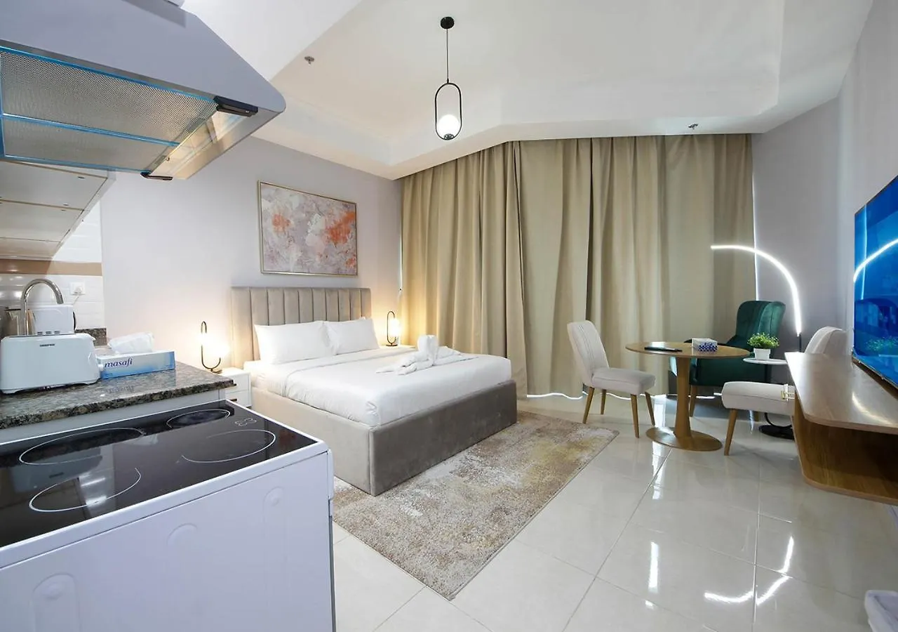 Luxury High-Rise Stay The Court Tower 두바이