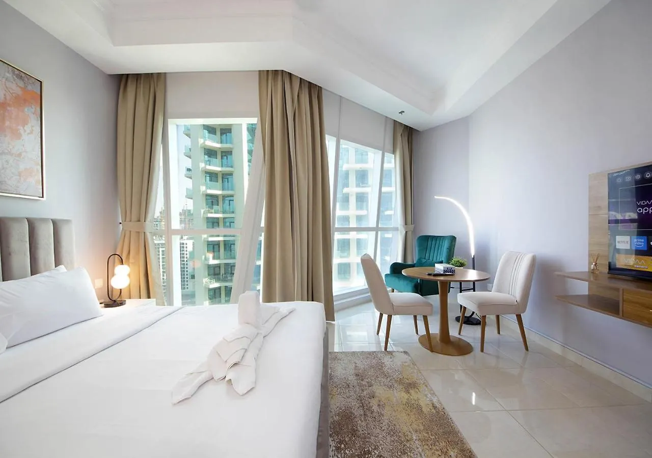 Luxury High-Rise Stay The Court Tower Dubai